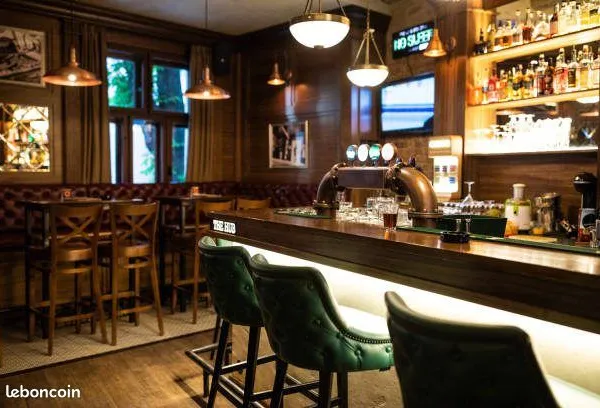 Fonds de commerce restaurant 420 m² 