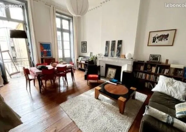 Grand T2 bis meublé - 83 m² - Saint-Paul - 4 à 6 mois - cachet & lumière - charges incluses 