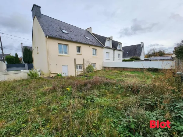 A vendre chez Blot Immobilier - Brest Lambezellec - Maison de type 4 de 70m² - Grenier aménageable 