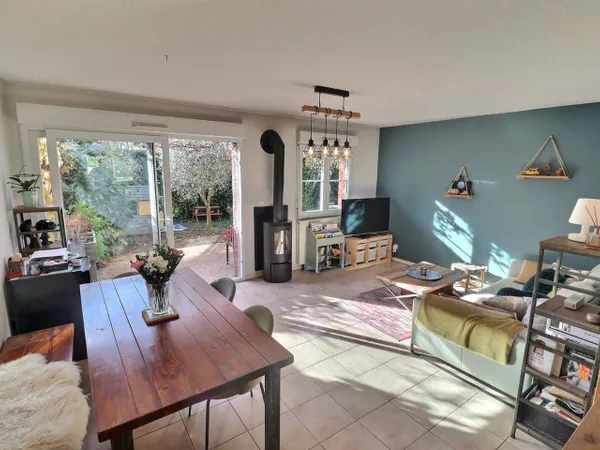 Maison 5 pièces 77 m² 