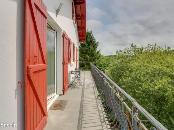 Appartement 4 pièces 85 m² 