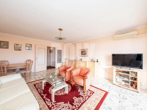 Appartement 3 pièces 77 m² 