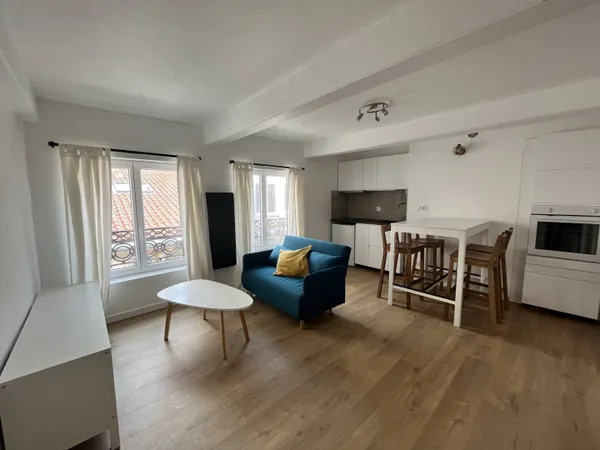 Appartement 1 pièce 27 m² 