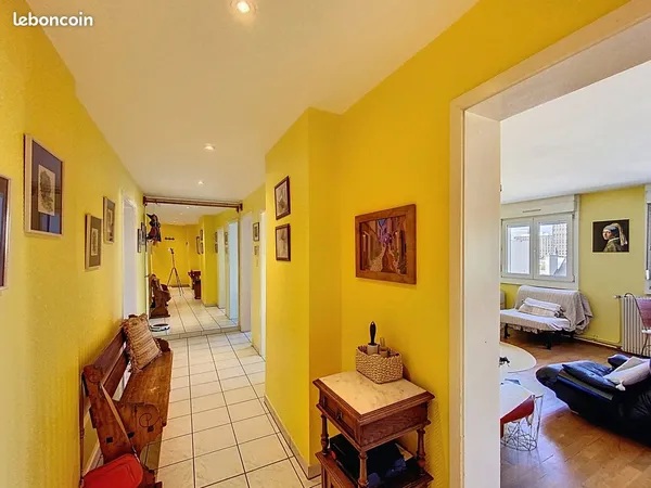 Appartement 2 pièces 77 m² 