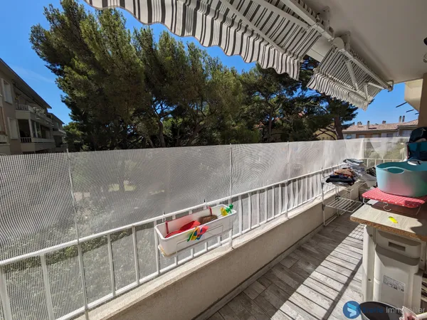 TOULON CLARET - APPARTEMENT T4 DE 72 M2 AVEC TERRASSE ET CA 