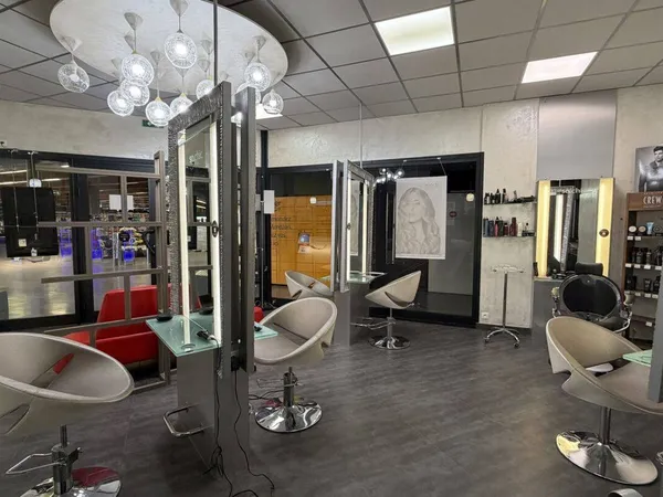 Fonds de commerce 1 pièce 50 m² 