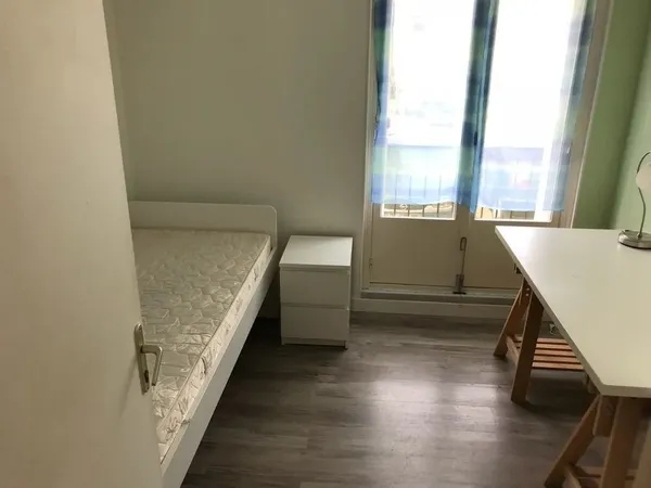 Chambre meublée 9m² refaite à neuf à Villejean 