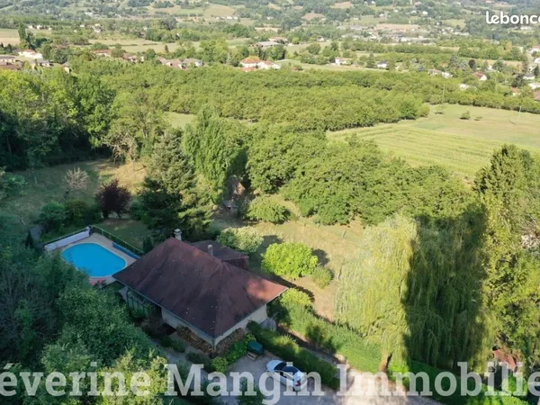 Maison 5 pièces 146 m² 