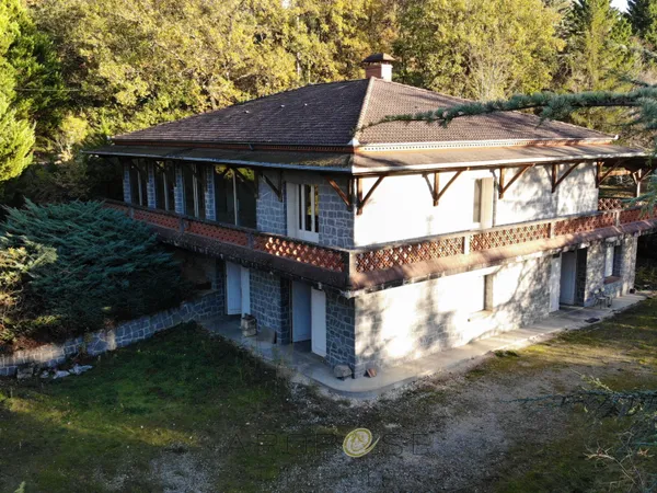 Maison d'exception dans un parc de 2 hectares ! 