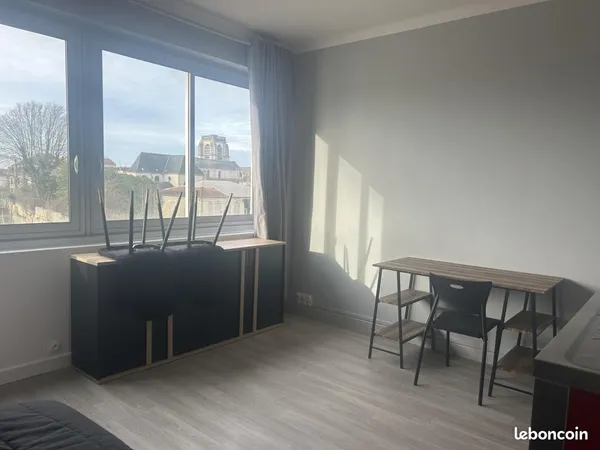 Studio 1 pièce 20 m² 
