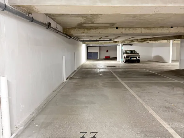 Parking 12 m² 