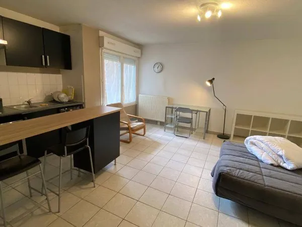 Studio 1 pièce 31 m² 