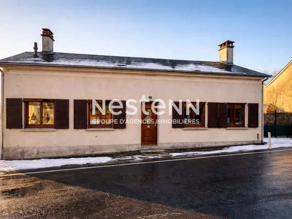 Vente jolie maison de village de 109.94 m² avec jardin clos et garage à Beaumont-Pied-de-Boeuf 