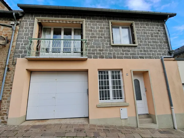 Maison de 95m2 - Centre-ville LA FERTE MACE 