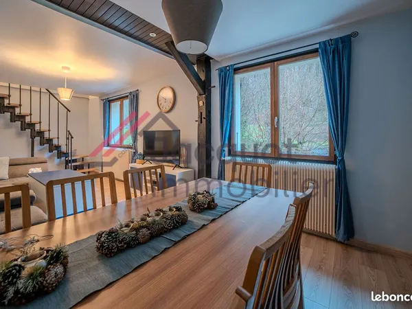 Maison 6 pièces 143 m² 