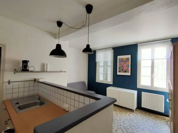 Studio 1 pièce 24 m² 