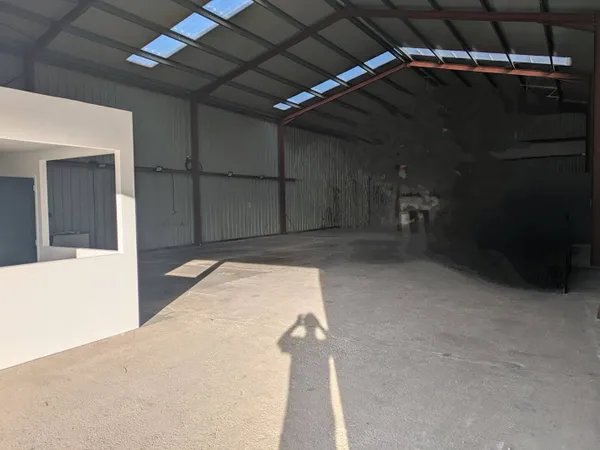 Entrepôt 500 m² 
