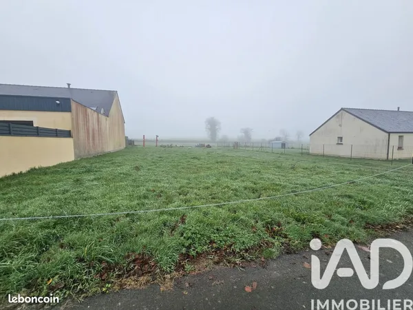Terrain 800 m² Éréac 