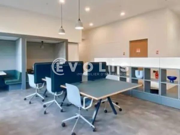 Bureau Location Paris 19e Arrondissement   335€