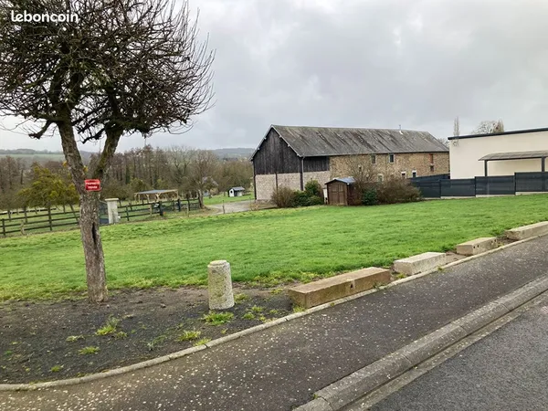 Terrain 703 m² CONDE EN NORMANDIE 