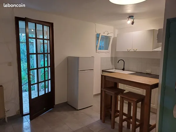 Part loue T2 Perpignan Chateau Roussillon 