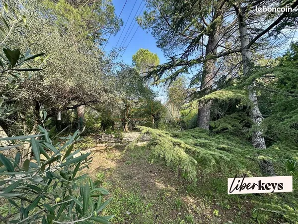 Terrain 375 m² Nimes 