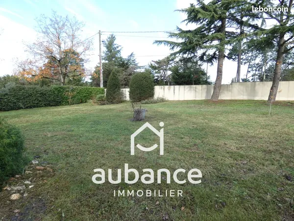 Terrain 559 m² Les Garennes sur Loire 