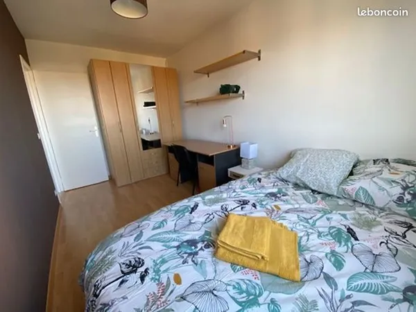 Appartement 1 pièce 100 m² 