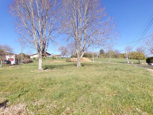 Terrain 1298 m² 