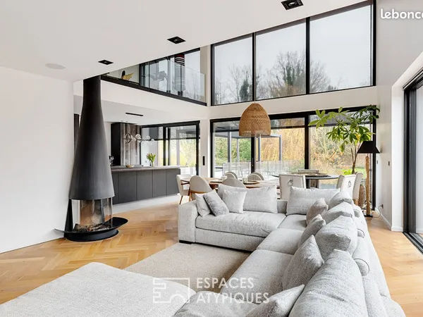Maison 5 pièces 360 m² 