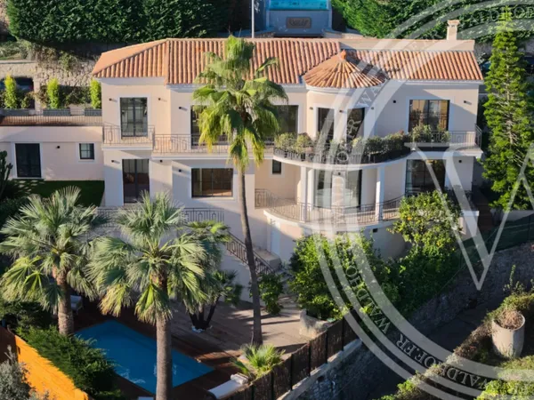 Elégante villa rénovée avec piscine - Roquebrune-Cap-Martin 