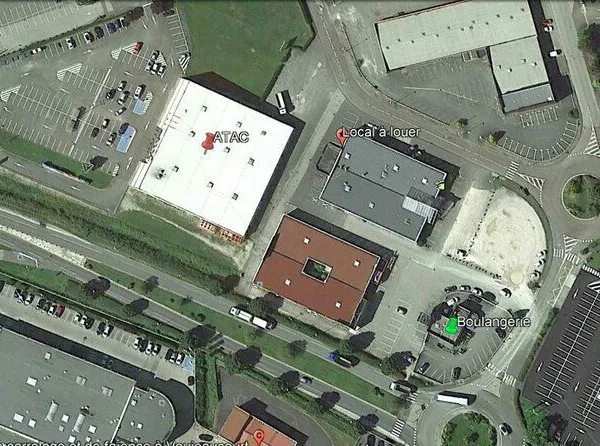 Local commercial 1 200 m² 