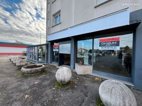 Local commercial 229 m² 