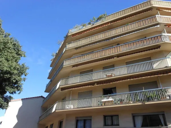 Appartement 3 pièces 84 m² 