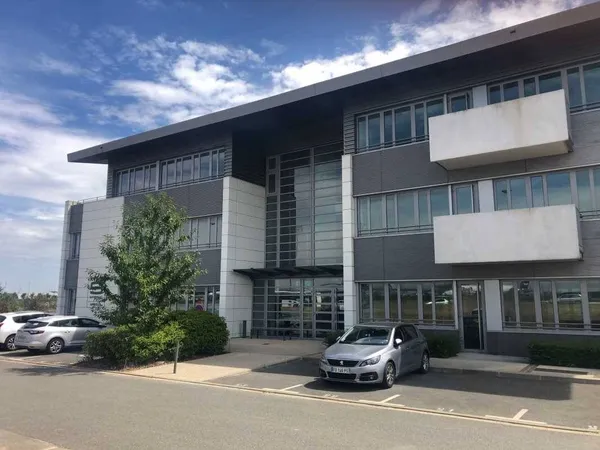 Bureaux 616 m² 