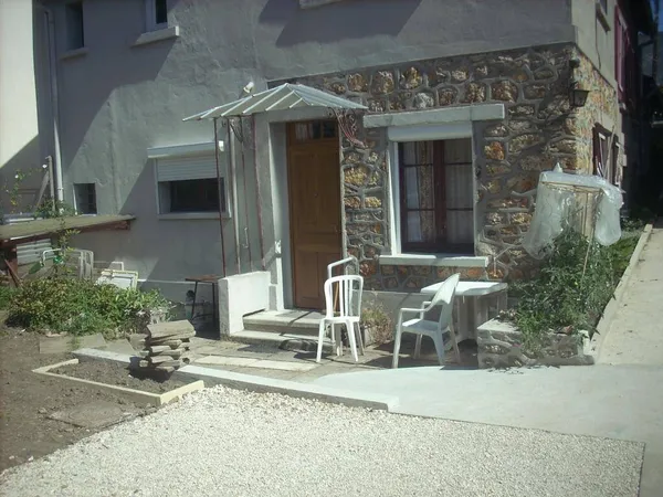 Studio 1 pièce 24 m² 