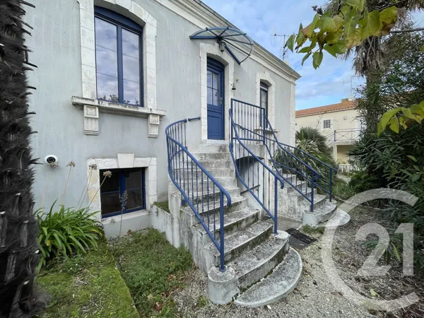 Maison 11 pièces 264 m² 