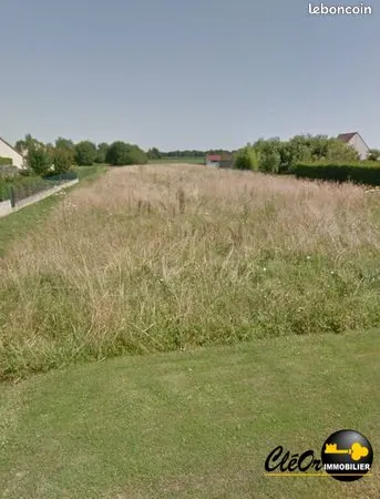 Terrain 715 m² 