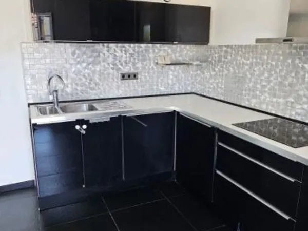 Jolie maison dans quartier tranquille 