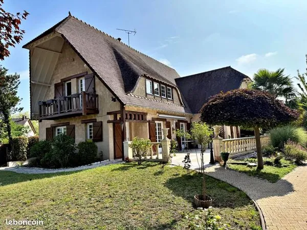 Maison 6 pièces 194 m² 
