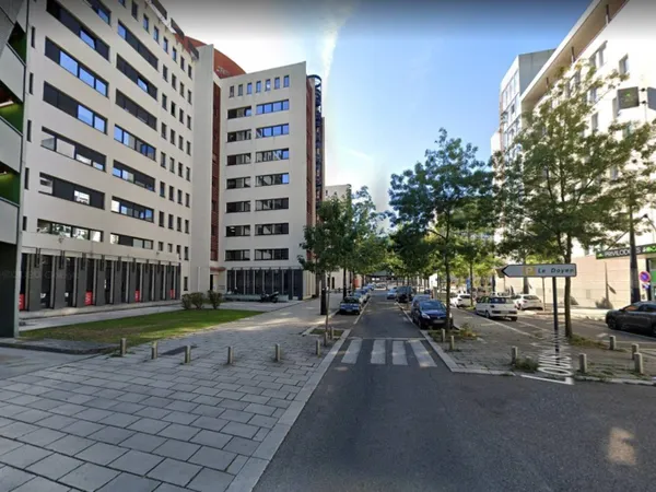Bureaux 328 m² 