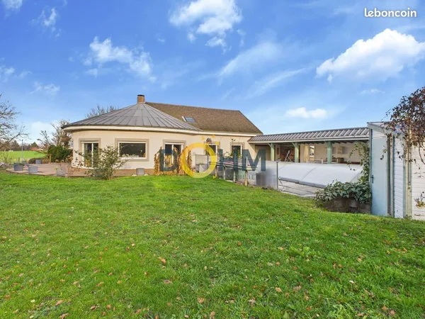 Maison 6 pièces 245 m² 