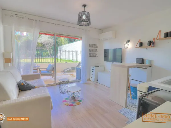 Studio 1 pièce 19 m² 