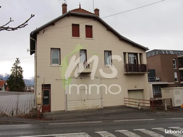 Immeuble 170 m² 