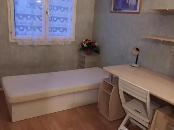 Chambre de 12m2 à louer sur Evry 