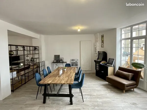 Chambre 1 pièce 241 m² 