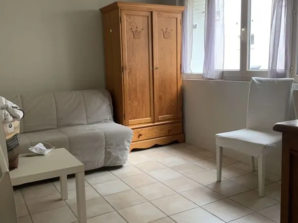 Studio 1 pièce 15 m² 