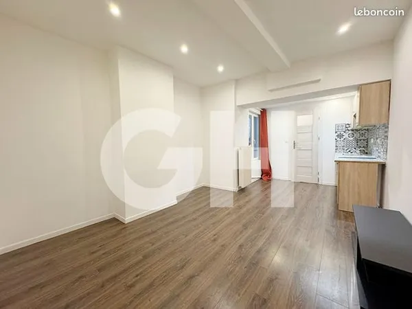 Appartement 1 pièce 18 m² 