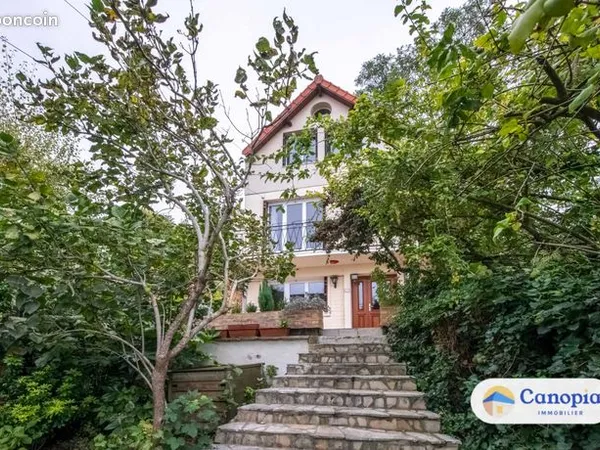Maison 6 pièces 135 m² 