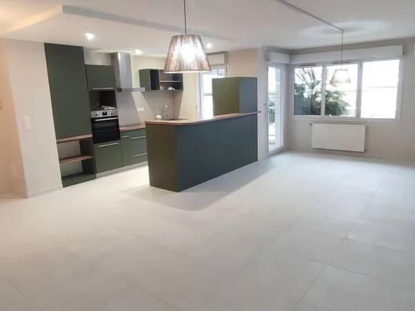 Appartement 4 pièces 91 m² 